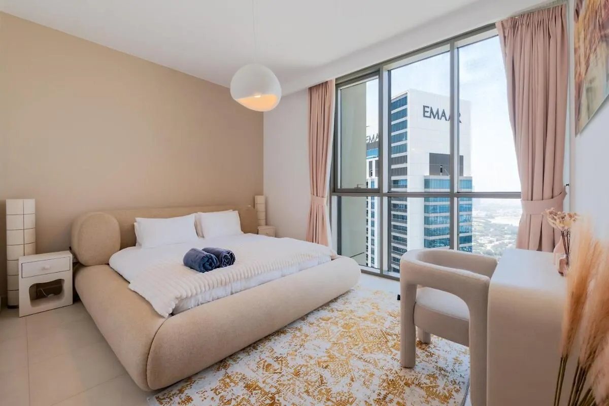 Downtown Views I 2 Bedroom Apartment With Dubai Mall Access United Arab Emirates