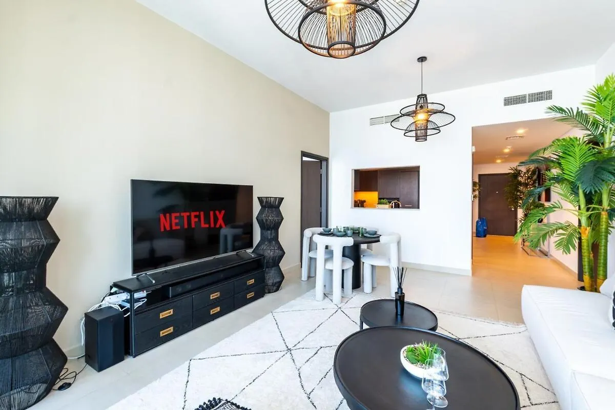Downtown Views I 2 Bedroom Apartment With Dubai Mall Access