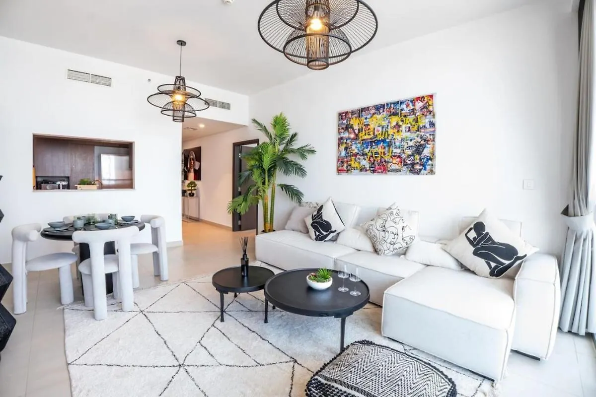 Downtown Views I 2 Bedroom Apartment With Dubai Mall Access