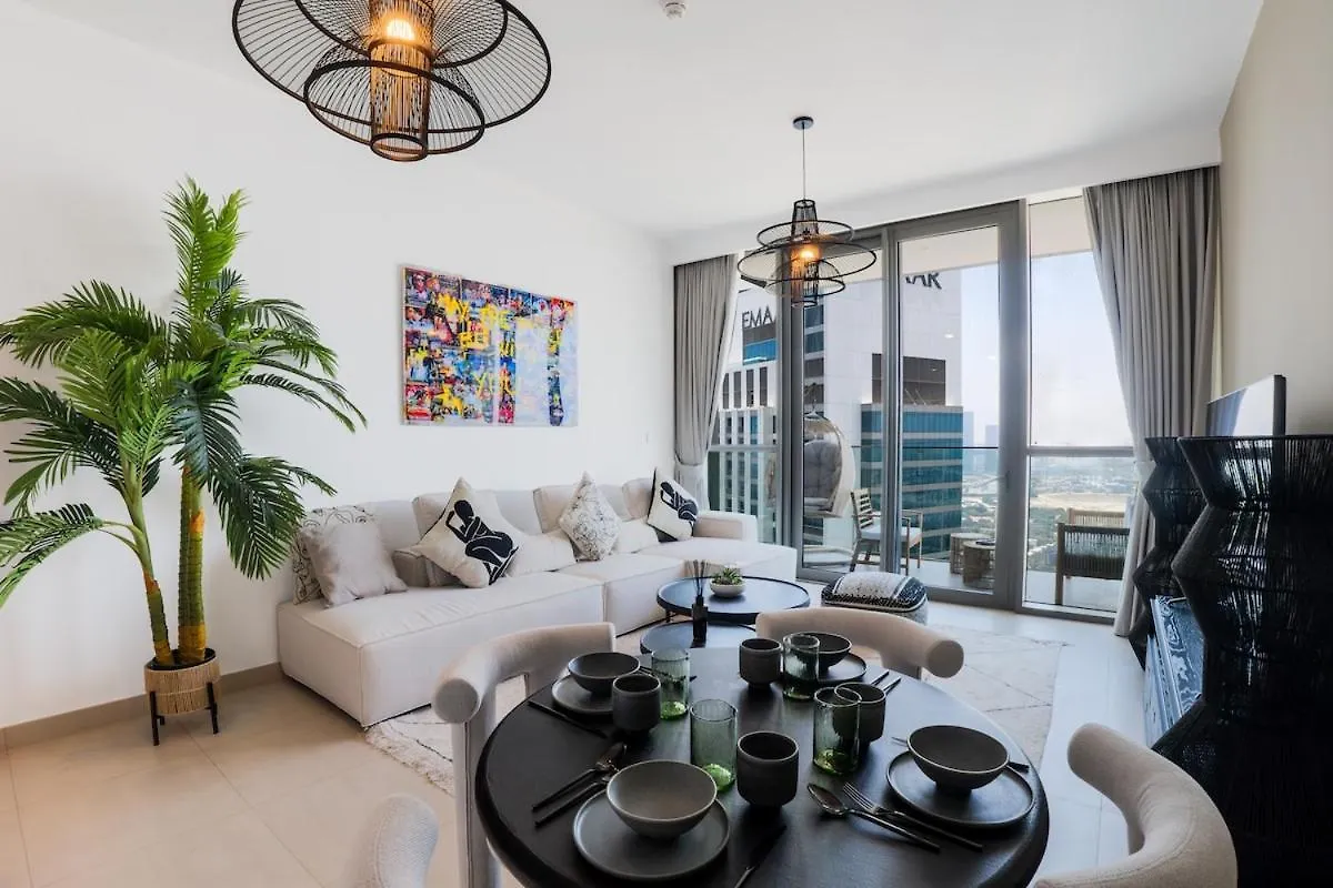 Downtown Views I 2 Bedroom Apartment With Dubai Mall Access